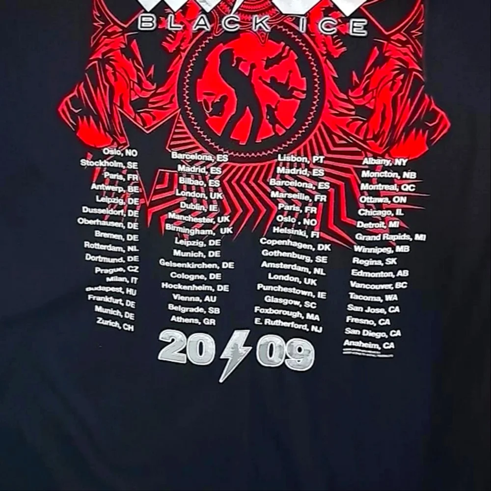 AC ⚡️DC Tour merchandise shirt - Picture 2 of 3